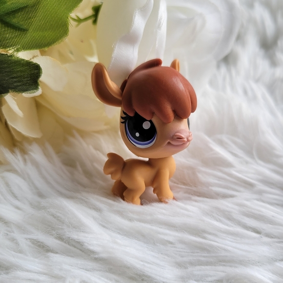 Littlest Pet Shop Authentic LPS #1-128 Llama Alpaca G6 Nita Alpaco Purple Eyes - Picture 2 of 10